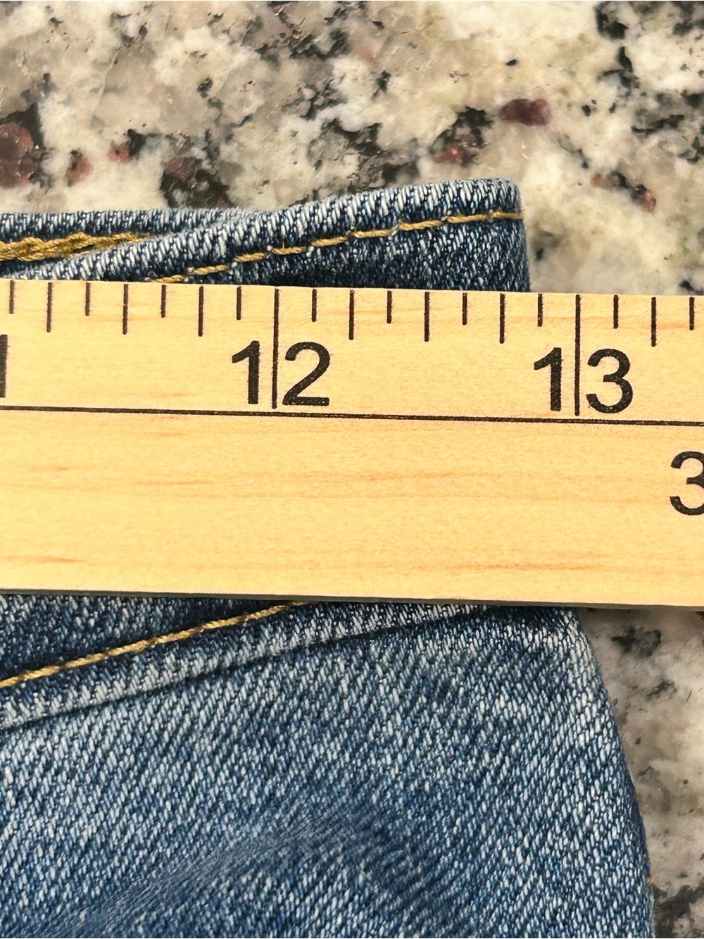 Levi’s Ribcage Boot Cut Button Fly Jeans 26/33 Women’s Denim Casual Retro - Picture 4 of 13